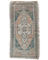 Vintage mini kilim rug in room decor setting, kilim, Turkish rug, vintage rug, portland, rug shop, bright colors, wild shaman, soft rug, bold color, Portland, Oregon, rug store, rug shop, local shop