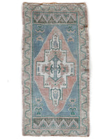 Vintage mini kilim rug in room decor setting, kilim, Turkish rug, vintage rug, portland, rug shop, bright colors, wild shaman, soft rug, bold color, Portland, Oregon, rug store, rug shop, local shop