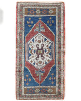 Vintage mini kilim rug in room decor setting, kilim, Turkish rug, vintage rug, portland, rug shop, bright colors, wild shaman, soft rug, bold color, Portland, Oregon, rug store, rug shop, local shop