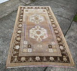 vintage-faded-anatolian-turkish-rug-4