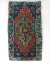 Vintage mini kilim rug in room decor setting, kilim, Turkish rug, vintage rug, portland, rug shop, bright colors, wild shaman, soft rug, bold color, Portland, Oregon, rug store, rug shop, local shop