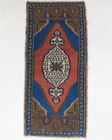 Vintage mini kilim rug in room decor setting, kilim, Turkish rug, vintage rug, portland, rug shop, bright colors, wild shaman, soft rug, bold color, Portland, Oregon, rug store, rug shop, local shop