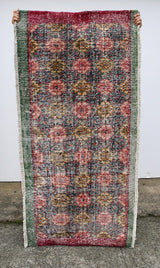 Vintage Isparta Rug 2.11x5.10ft
