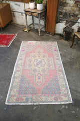 Vintage Faded Anatolian Turkish Rug 3.5ft x 5.7ft