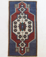 Vintage mini kilim rug in room decor setting, kilim, Turkish rug, vintage rug, portland, rug shop, bright colors, wild shaman, soft rug, bold color, Portland, Oregon, rug store, rug shop, local shop