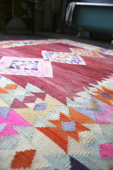 Vintage Milas Bencik Kilim 5.7x6.10