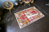 Vintage Turkish faded Anatolian Rug 4.1ft x 5.9ft