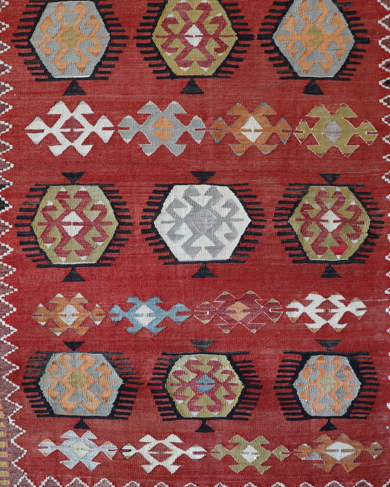 Vintage Konya Hotamis Kilim Rug 5'7"x9'6"