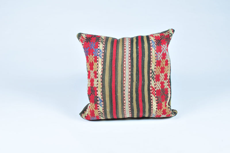 kilim-pillow-24x24-4