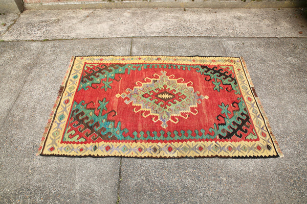 vintage-oushak-kilim