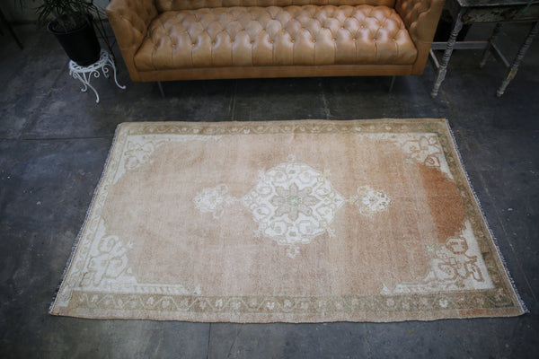 old-anatolian-oushak-style-rug-from-malatya-turkey