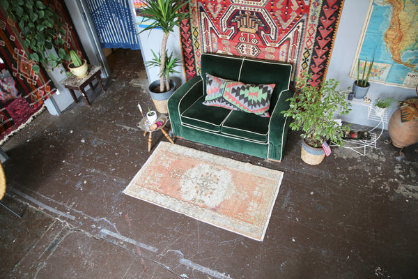 vintage-turkish-faded-southern-anatolian-rug-29ftx5ft