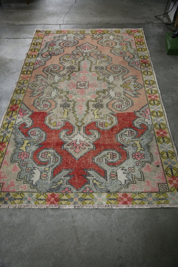 vintag-faded-anatolian-rug