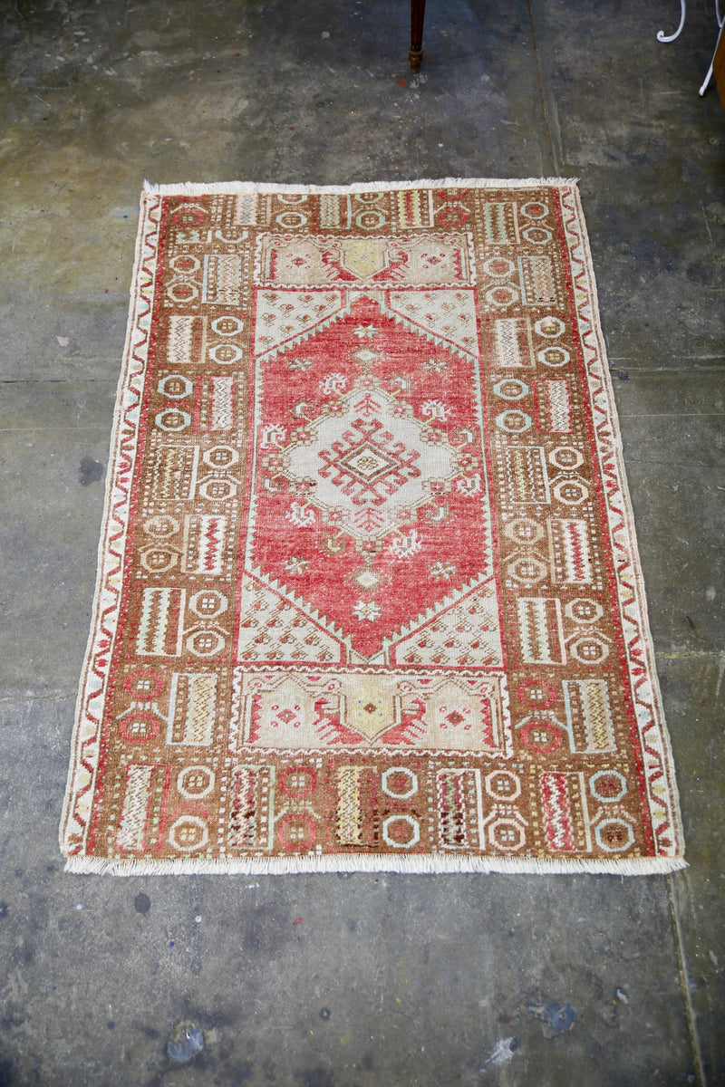 vintage-faded-anatolian-kirsehir-rug-inspired-by-the-transylvanian-style-34x52ft