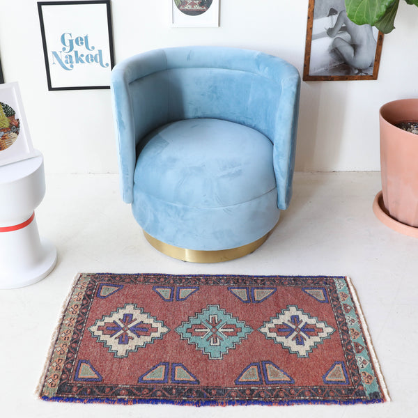 Vintage mini kilim rug in room decor setting, kilim, Turkish rug, vintage rug, portland, rug shop, bright colors, wild shaman, soft rug, bold color, Portland, Oregon, rug store, rug shop, local shop