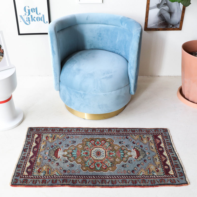 Vintage mini kilim rug in room decor setting, kilim, Turkish rug, vintage rug, portland, rug shop, bright colors, wild shaman, soft rug, bold color, Portland, Oregon, rug store, rug shop, local shop