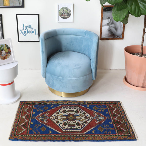 Vintage mini kilim rug in room decor setting, kilim, Turkish rug, vintage rug, portland, rug shop, bright colors, wild shaman, soft rug, bold color, Portland, Oregon, rug store, rug shop, local shop