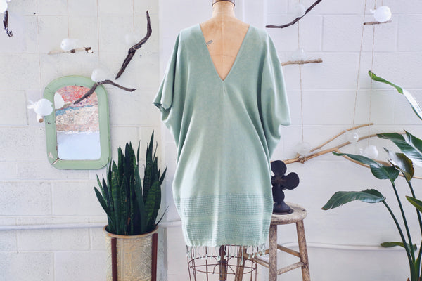 Pestemal Kaftan in sea green (one size)