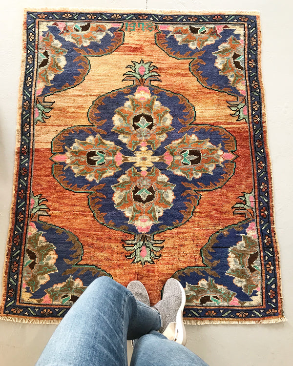 Vintage Anatolian Rug 3.5ftx4.4ft