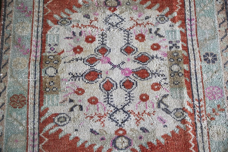 Vintage Turkish Faded Southern Anatolian Rug 3ftx5.6ft