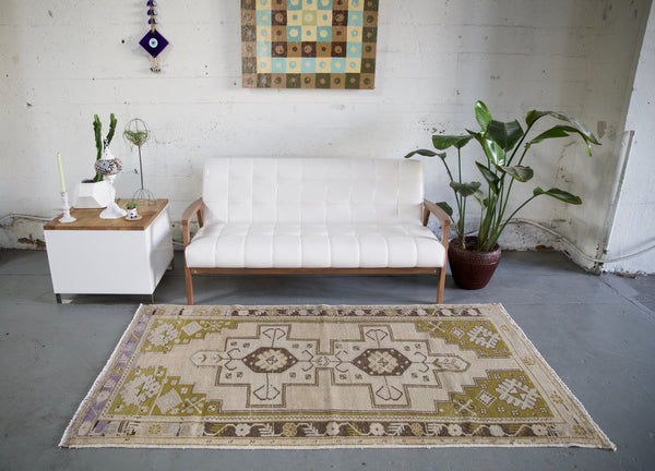 Vintage Turkish Faded Anatolian Rug 3.10ftx7.2ft