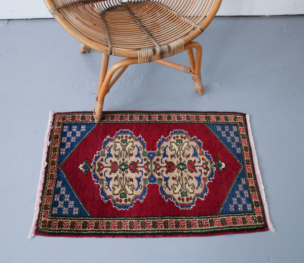 Vintage Mini Turkish Rug 1.10ftx2.10ft