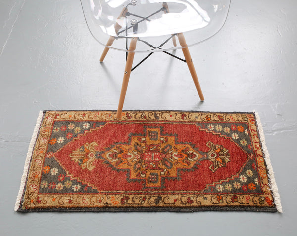 Vintage Mini Turkish Rug 1.8ftx3.5ft