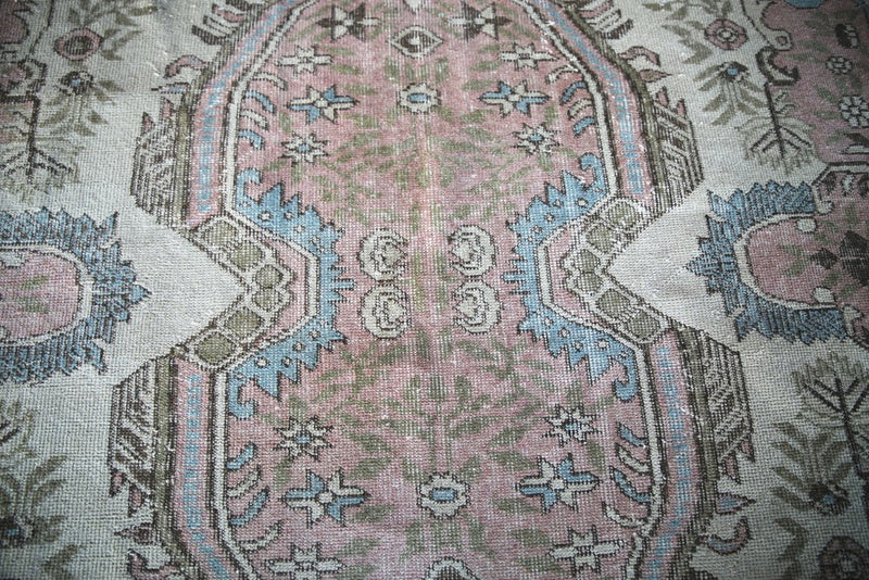 Vintage Faded  Isparta Rug 6x9.4ft