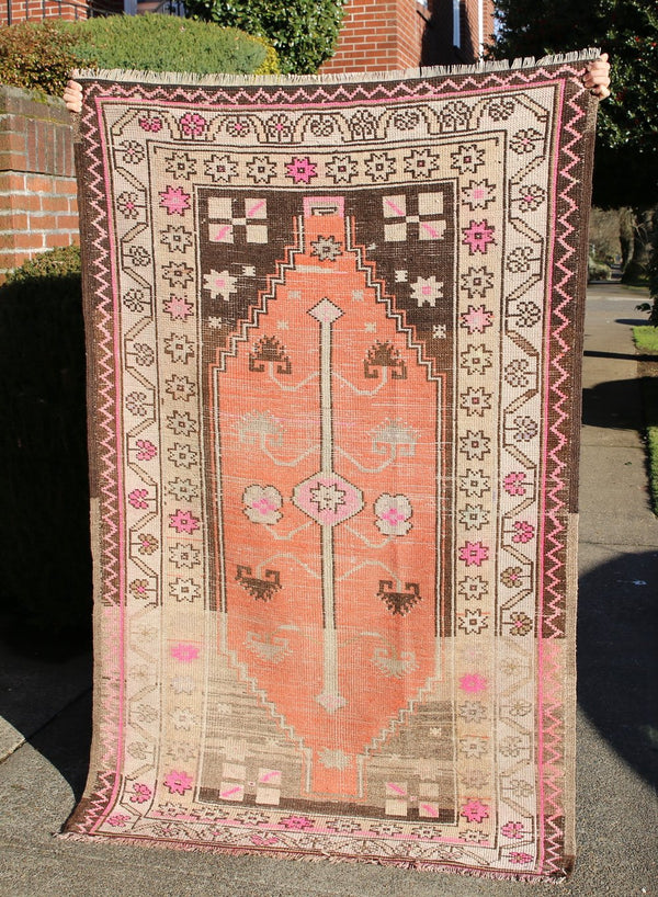 Vintage Faded Anatolian Turkish Rug 4x6.6ft