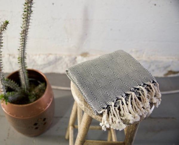 Handwoven Boz Pestemal Towel in Black/White