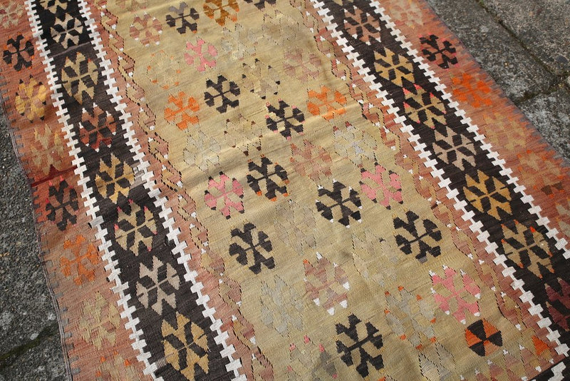 Old Corum Kilim 4.5ftx7.10ft