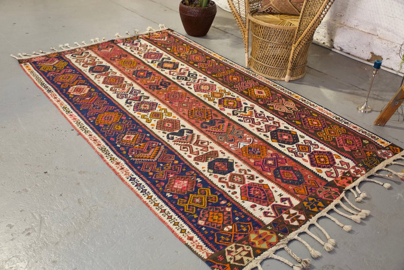 Old Van Kilim 4.10ftx9ft