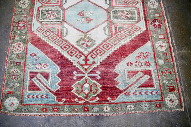 Vintage Konya Karapinar Turkish Rug 3.7ftx5.9ft