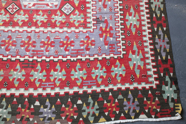 Semi-antique Oushak Esme Kilim 5'5"x10'7"