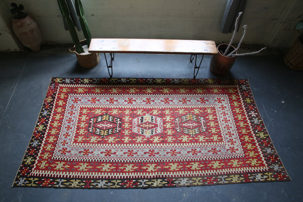 Old Oushak Esme Kilim 5.4ftx10ft