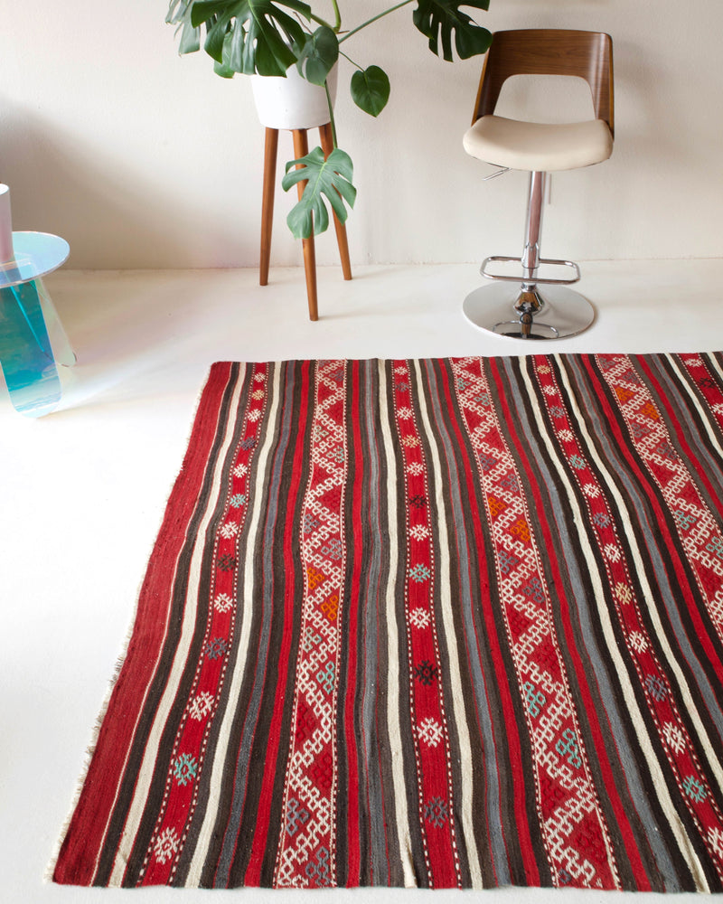 Vintage Decorative Turkish Kilim rug