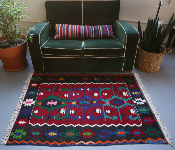 Vintage Mini Turkish Kilim Rug 3.3ftx4.9ft