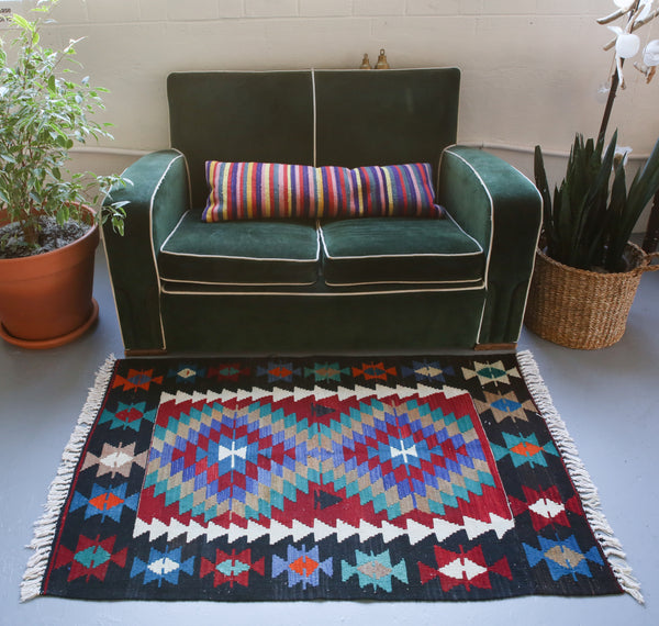 Vintage Mini Turkish Kilim Rug 3ftx4.5ft