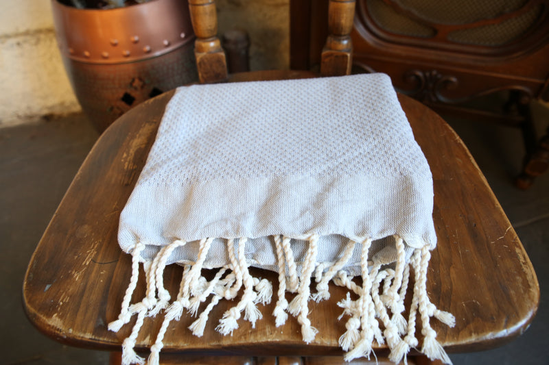 Honeycomb Pestemal Towel in Light Gray