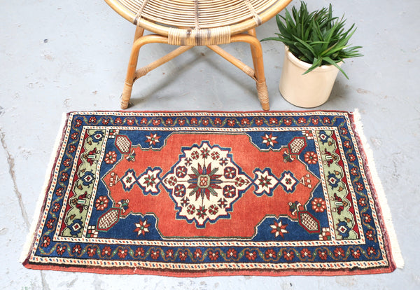 Vintage Mini Turkish Rug 2ftx3.4ft