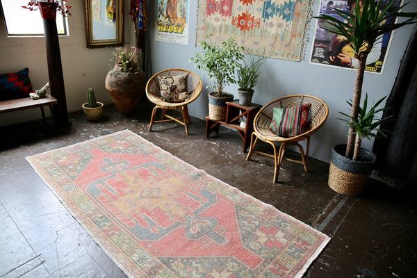Vintage Turkish Faded Anatolian Rug 4ftx8.6ft