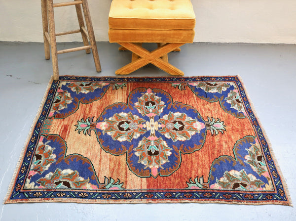 Vintage Anatolian Rug 3.5ftx4.4ft