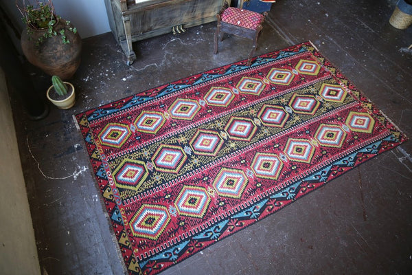 Old Ushak Esme Kilim 6ftx10.7ft