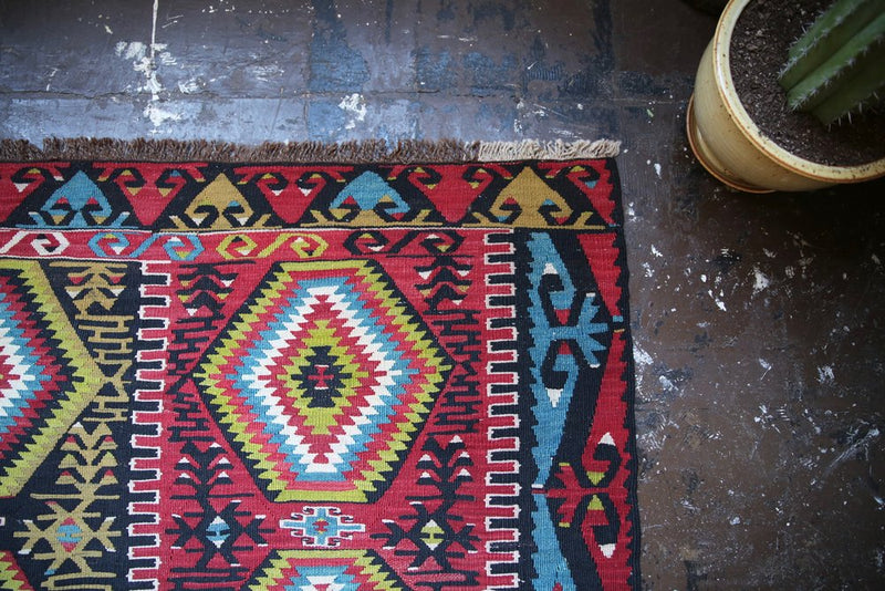 Old Ushak Esme Kilim 6ftx10.7ft